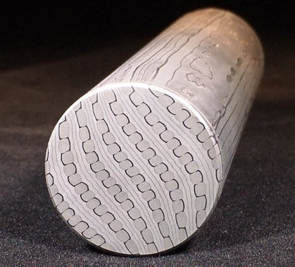 Round bar Damascus steel billet with layered forged pattern – ideal for lathes, fittings, and machining